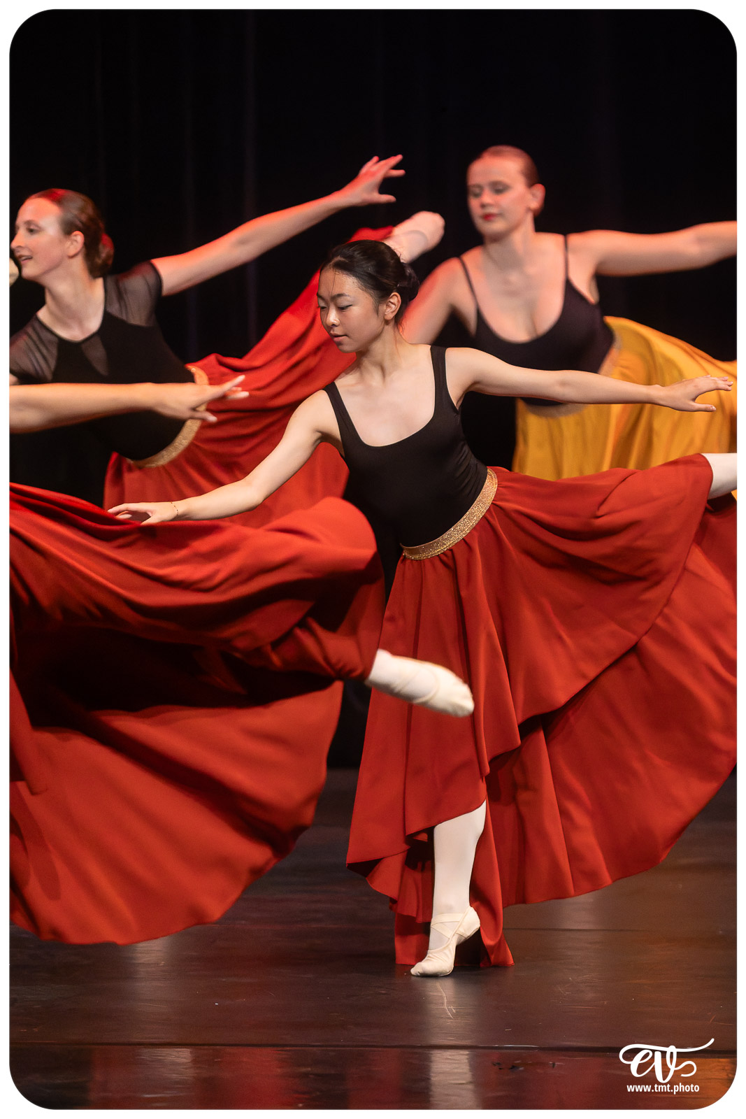 ECOLE DE DANSE CÉCILE ADAMOW